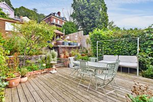 Photo 30- click for photo gallery